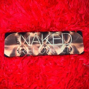 Urban decay naked reloaded eyeshadow palette